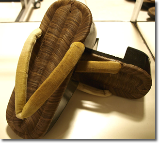 カラス染畳下駄（舟形・小町）